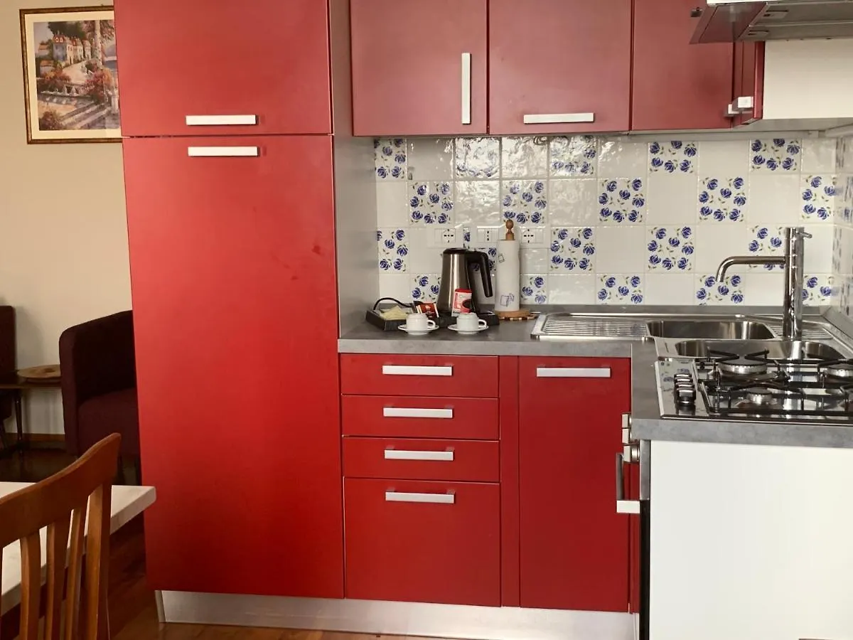 Donatello Apartment Florencie 0*,